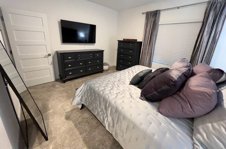 Contemporary Las Vegas Getaway Near Red Rock Canyon - Las Vegas, Nevada