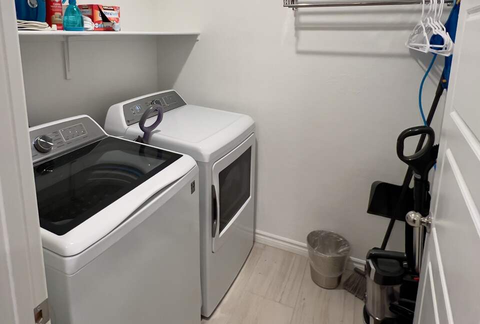 Contemporary Las Vegas Getaway Near Red Rock Canyon - Las Vegas, Nevada