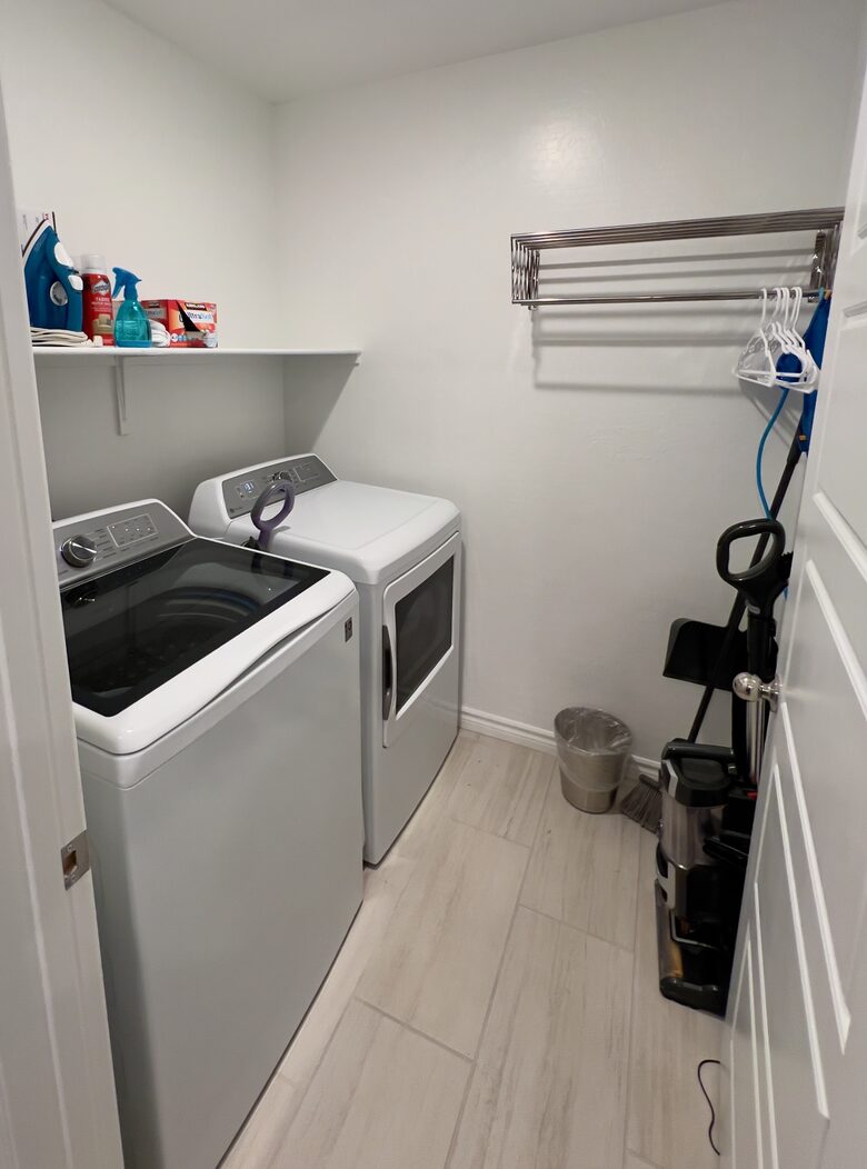 Contemporary Las Vegas Getaway Near Red Rock Canyon - Las Vegas, Nevada