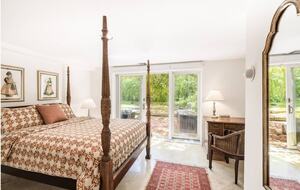 Southampton Village Retreat - Southampton, New York