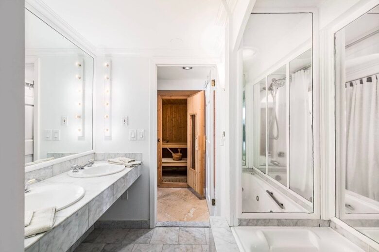 Southampton Village Retreat - Southampton, New York