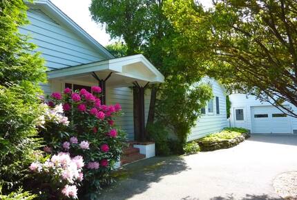 Southampton Village Retreat - Southampton, New York