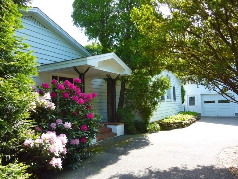 Southampton Village Retreat - Southampton, New York