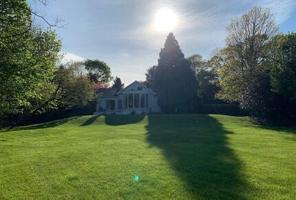 Southampton Village Retreat - Southampton, New York