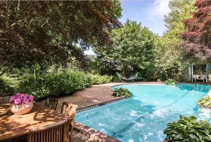 Southampton Village Retreat - Southampton, New York