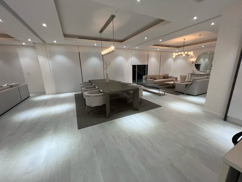 Island Chic Haven in Palm Cay | Steps from the Beach & Yacht Club - Nassau, Bahamas