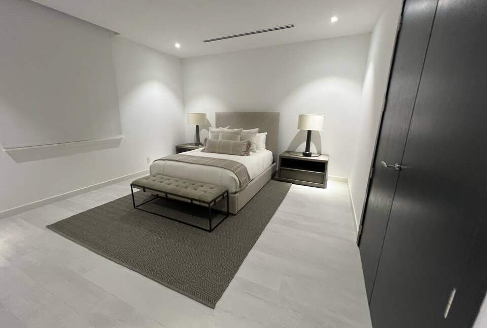 Island Chic Haven in Palm Cay | Steps from the Beach & Yacht Club - Nassau, Bahamas