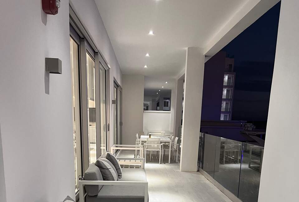 Island Chic Haven in Palm Cay | Steps from the Beach & Yacht Club - Nassau, Bahamas