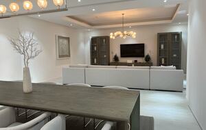 Island Chic Haven in Palm Cay | Steps from the Beach & Yacht Club - Nassau, Bahamas