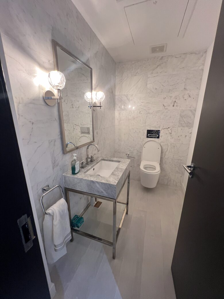 Island Chic Haven in Palm Cay | Steps from the Beach & Yacht Club - Nassau, Bahamas