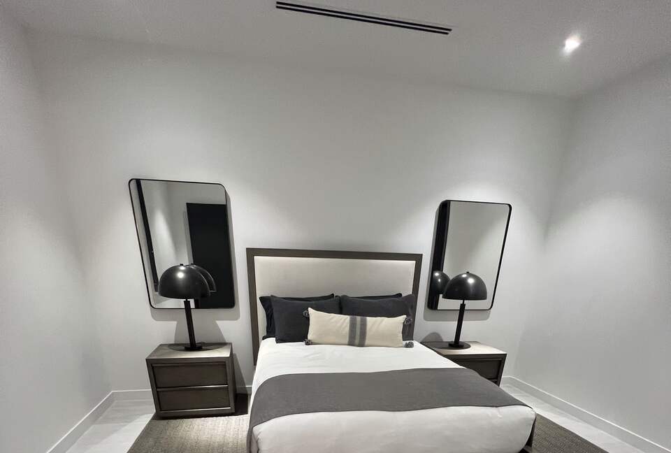 Island Chic Haven in Palm Cay | Steps from the Beach & Yacht Club - Nassau, Bahamas