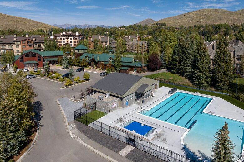 Designer Sun Valley Retreat near Dollar Mountain - Sun Valley, Idaho