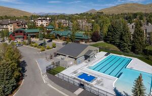 Designer Sun Valley Retreat near Dollar Mountain - Sun Valley, Idaho