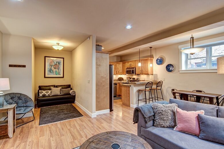 Modern Barn Retreat in Downtown Breckenridge - Breckenridge, Colorado