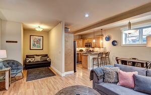 Modern Barn Retreat in Downtown Breckenridge - Breckenridge, Colorado