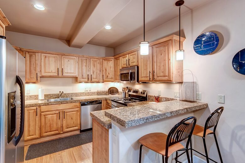 Modern Barn Retreat in Downtown Breckenridge - Breckenridge, Colorado