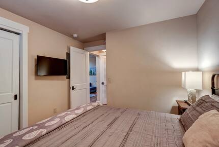 Modern Barn Retreat in Downtown Breckenridge - Breckenridge, Colorado