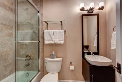 Modern Barn Retreat in Downtown Breckenridge - Breckenridge, Colorado