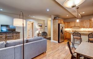 Modern Barn Retreat in Downtown Breckenridge - Breckenridge, Colorado