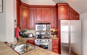 Bright Breckenridge Retreat with Mountain Views - Breckenridge, Colorado