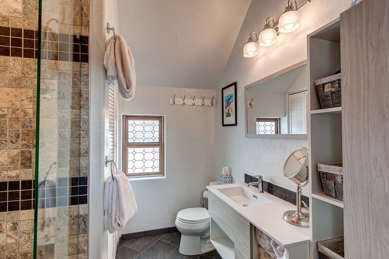 Bright Breckenridge Retreat with Mountain Views - Breckenridge, Colorado