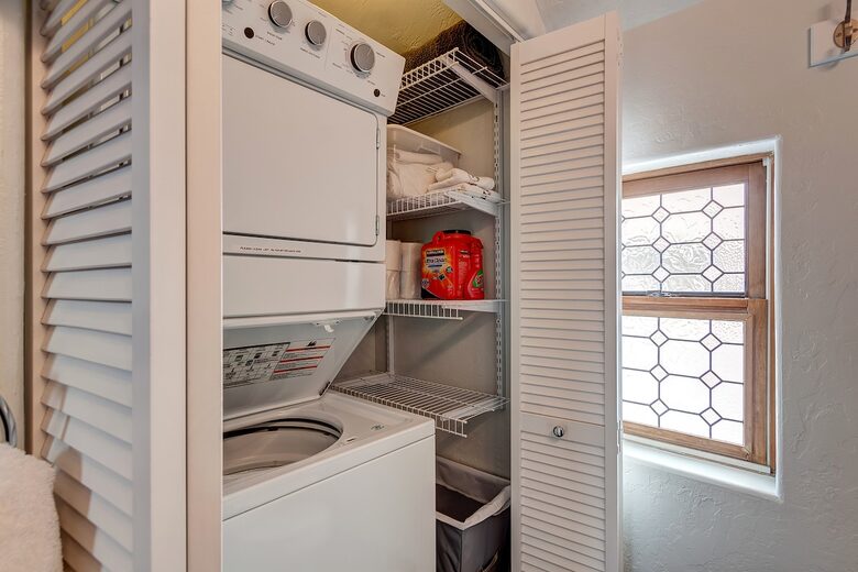 Bright Breckenridge Retreat with Mountain Views - Breckenridge, Colorado