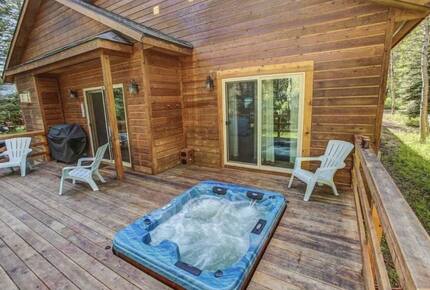 Charming Mountain Getaway Minutes from Payette Lake - McCall, Idaho