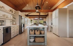 Modern Desert Retreat on 2.6 Acres With Forest Access - Sedona, Arizona