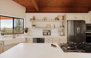 Modern Desert Retreat on 2.6 Acres With Forest Access - Sedona, Arizona