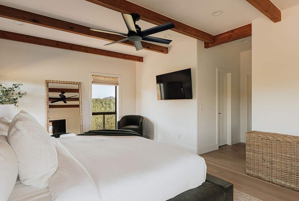 Modern Desert Retreat on 2.6 Acres With Forest Access - Sedona, Arizona