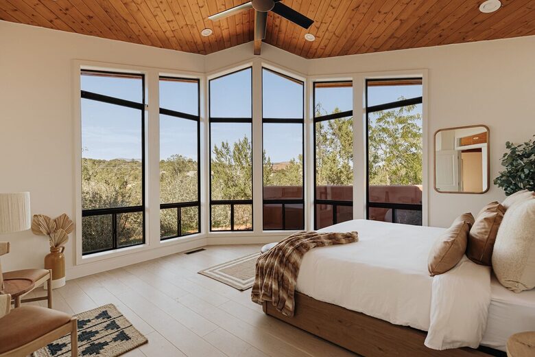 Modern Desert Retreat on 2.6 Acres With Forest Access - Sedona, Arizona