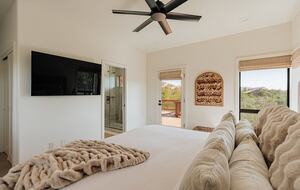 Modern Desert Retreat on 2.6 Acres With Forest Access - Sedona, Arizona