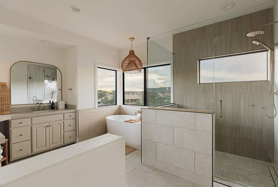 Modern Desert Retreat on 2.6 Acres With Forest Access - Sedona, Arizona