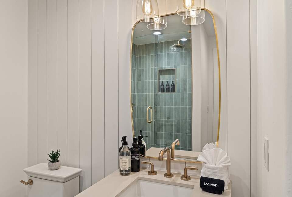 Modern Desert Retreat on 2.6 Acres With Forest Access - Sedona, Arizona