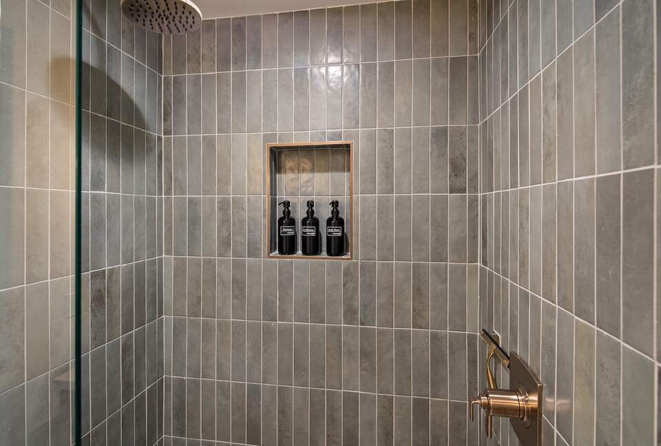 Modern Desert Retreat on 2.6 Acres With Forest Access - Sedona, Arizona