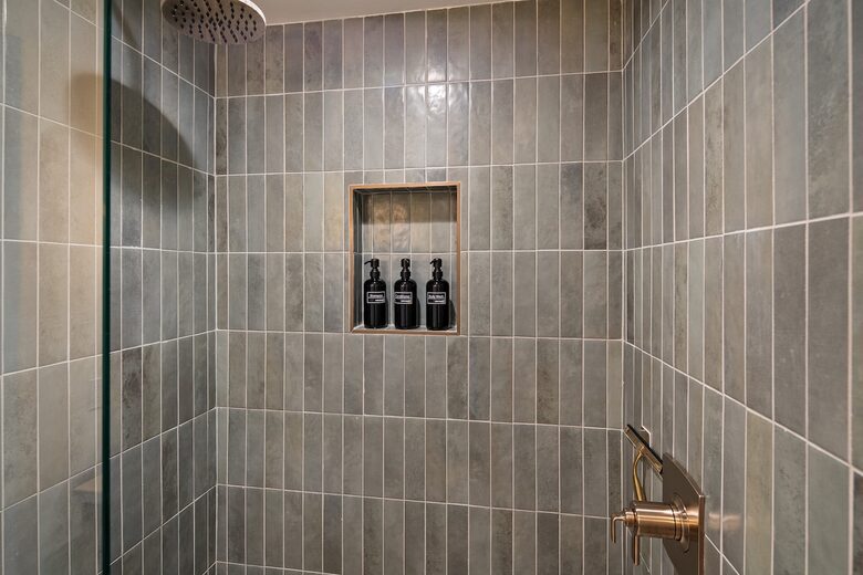 Modern Desert Retreat on 2.6 Acres With Forest Access - Sedona, Arizona