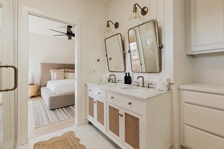 Modern Desert Retreat on 2.6 Acres With Forest Access - Sedona, Arizona