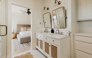 Modern Desert Retreat on 2.6 Acres With Forest Access - Sedona, Arizona