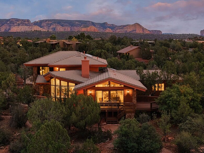 Modern Desert Retreat on 2.6 Acres With Forest Access - Sedona, Arizona