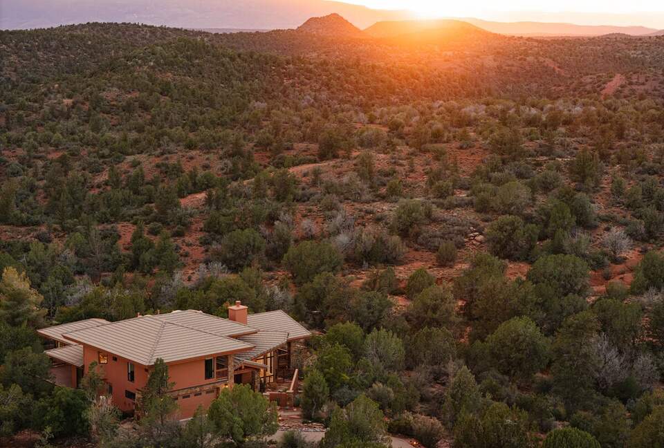 Modern Desert Retreat on 2.6 Acres With Forest Access - Sedona, Arizona