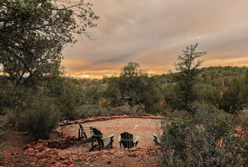 Modern Desert Retreat on 2.6 Acres With Forest Access - Sedona, Arizona