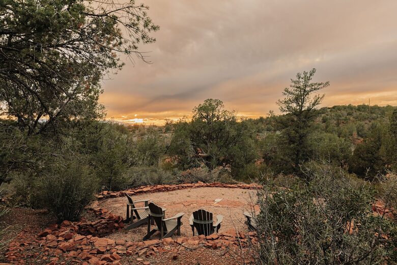 Modern Desert Retreat on 2.6 Acres With Forest Access - Sedona, Arizona