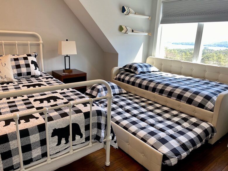 Exquisite Lake George Retreat with Panoramic Views - Diamond Point, New York