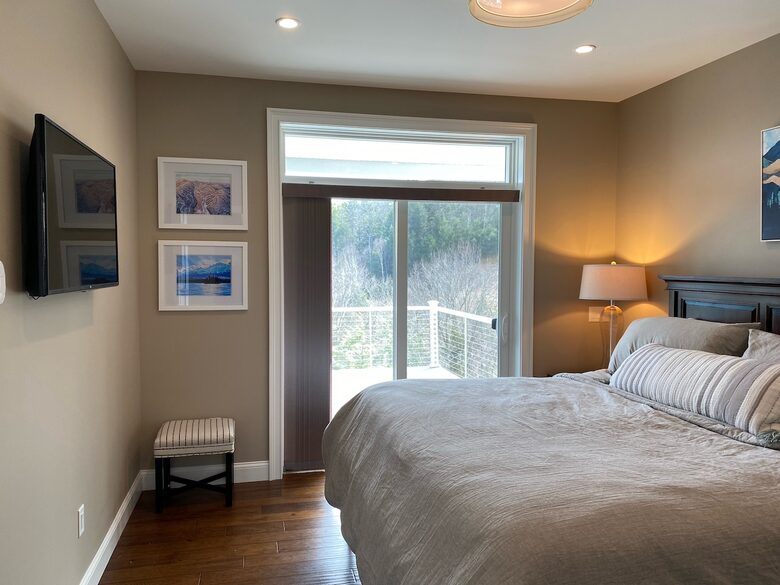 Exquisite Lake George Retreat with Panoramic Views - Diamond Point, New York