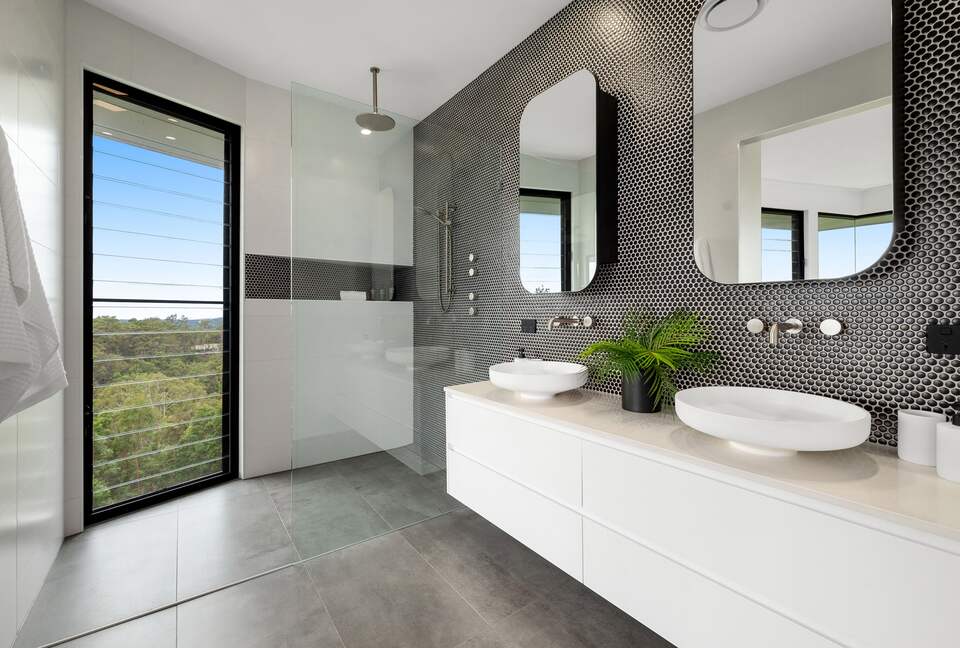 Modern Bonogin Retreat with Heated Pool & Coastal Vistas - Gold Coast, Australia