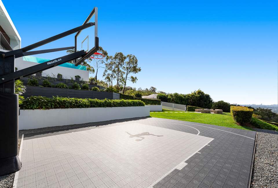 Modern Bonogin Retreat with Heated Pool & Coastal Vistas - Gold Coast, Australia