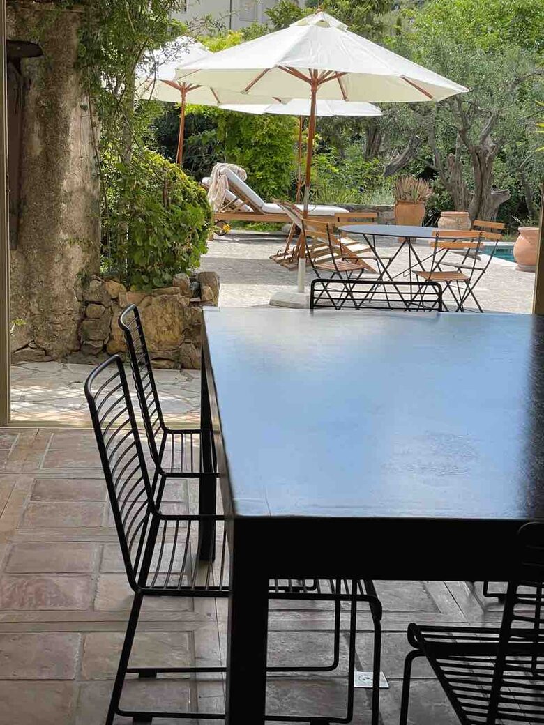 Elegant Provençal Mas with Pool in Mougins - Mougins, France