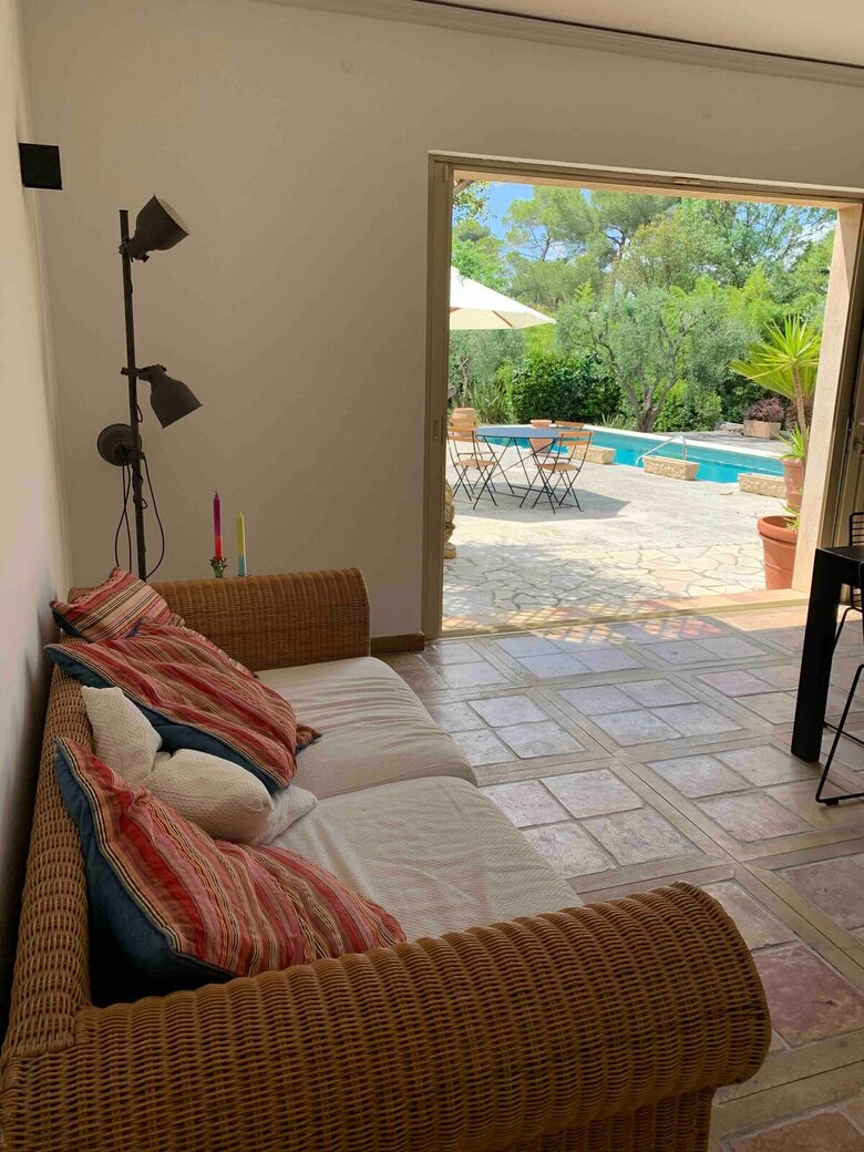 Elegant Provençal Mas with Pool in Mougins - Mougins, France