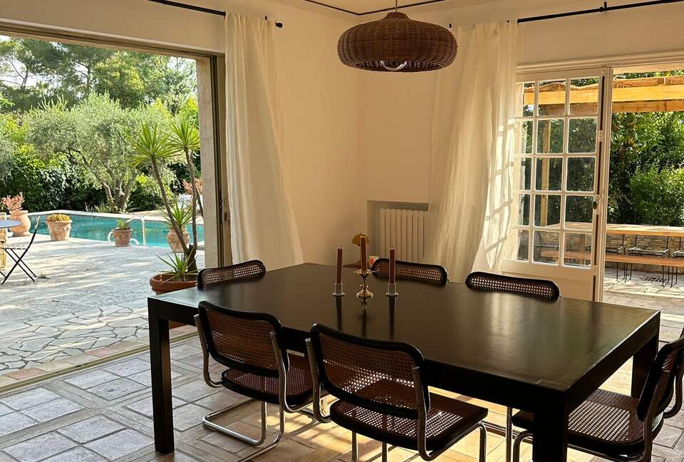 Elegant Provençal Mas with Pool in Mougins - Mougins, France