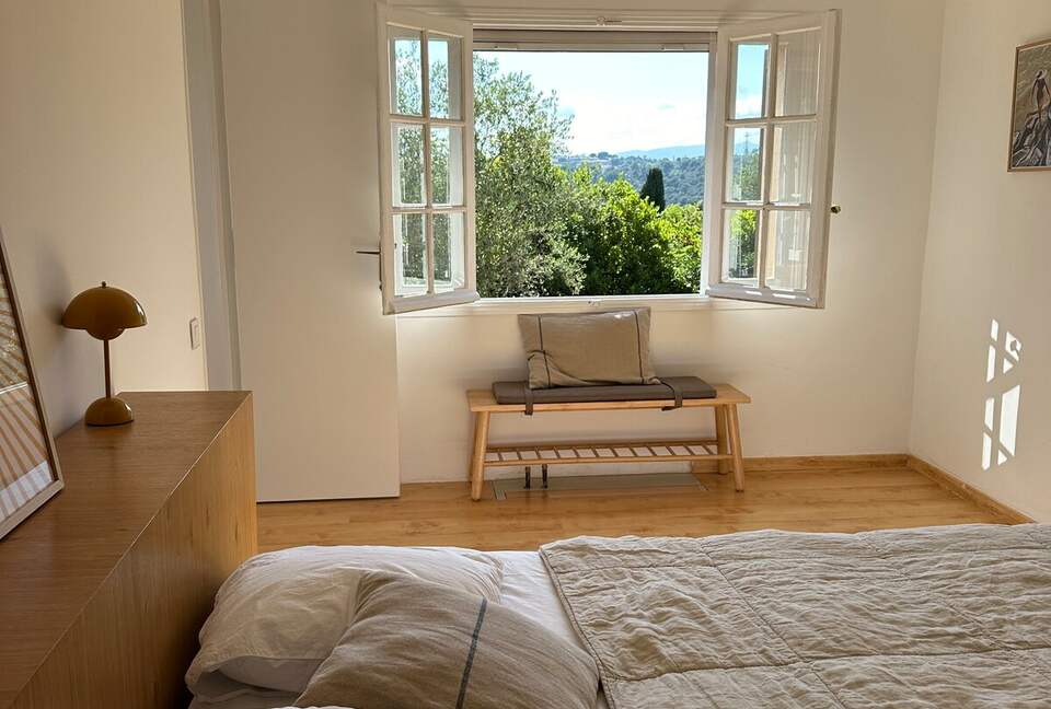 Elegant Provençal Mas with Pool in Mougins - Mougins, France